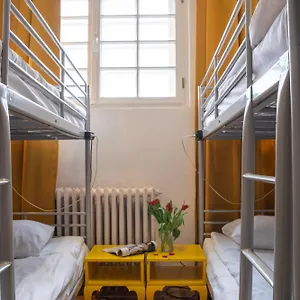 Hostel New World St And Private, Varşova